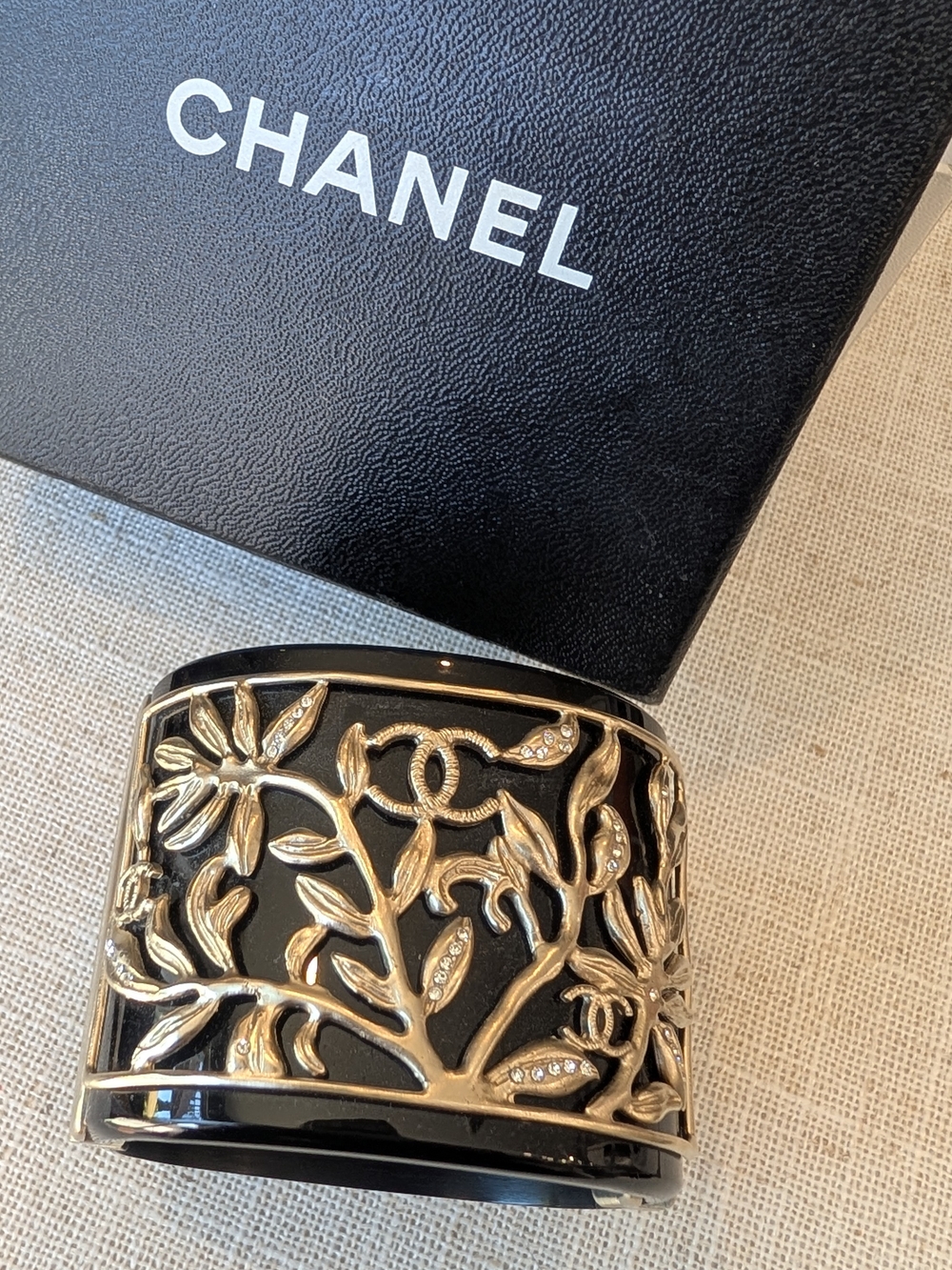 CHANEL Resin And Strass Floral Cuff Bracelet